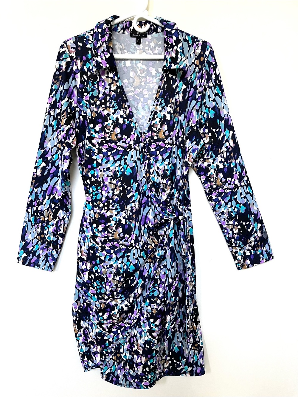 Flattering, Soft & Comfortable Wrap Dress ~ Colorful Abstract Print ~ Size XL